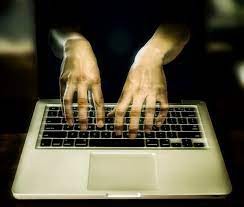 Prevención de fraudes en Internet para os estudantes da UNED Senior en Ourense